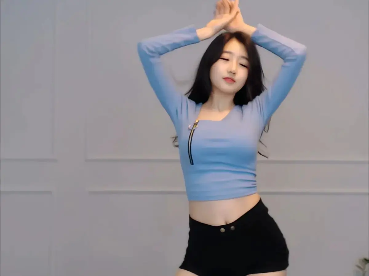 《onlyfans每日大赛》徐雅终极剪辑在线抢先看 - 抖音爆款徐雅8月加长版高能瞬间 - onlyfans每日大赛免费在线观看无广告
