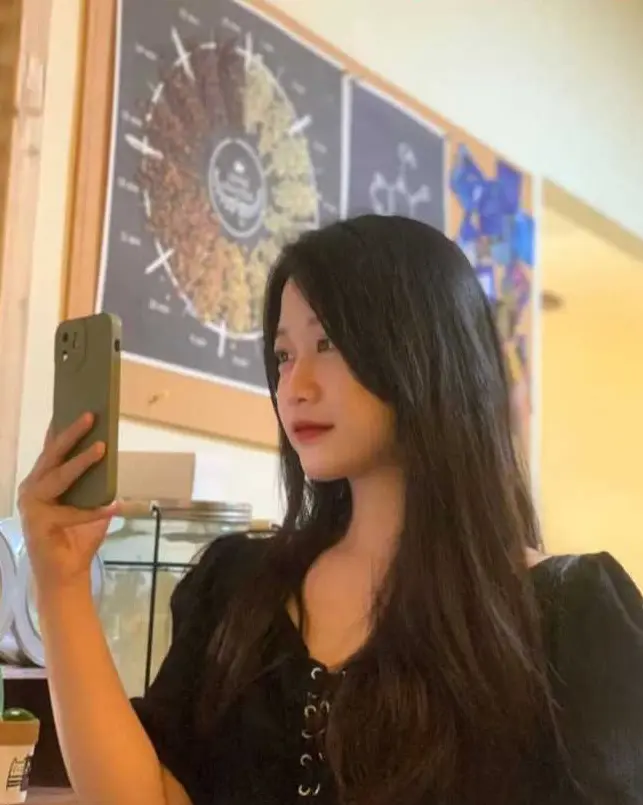 《杨家馅饼老板娘辛能能》事件高清完整版在线观看-杨家馅饼老板娘辛能能5分41秒大战未删减版-1080P高清画质免费播放
