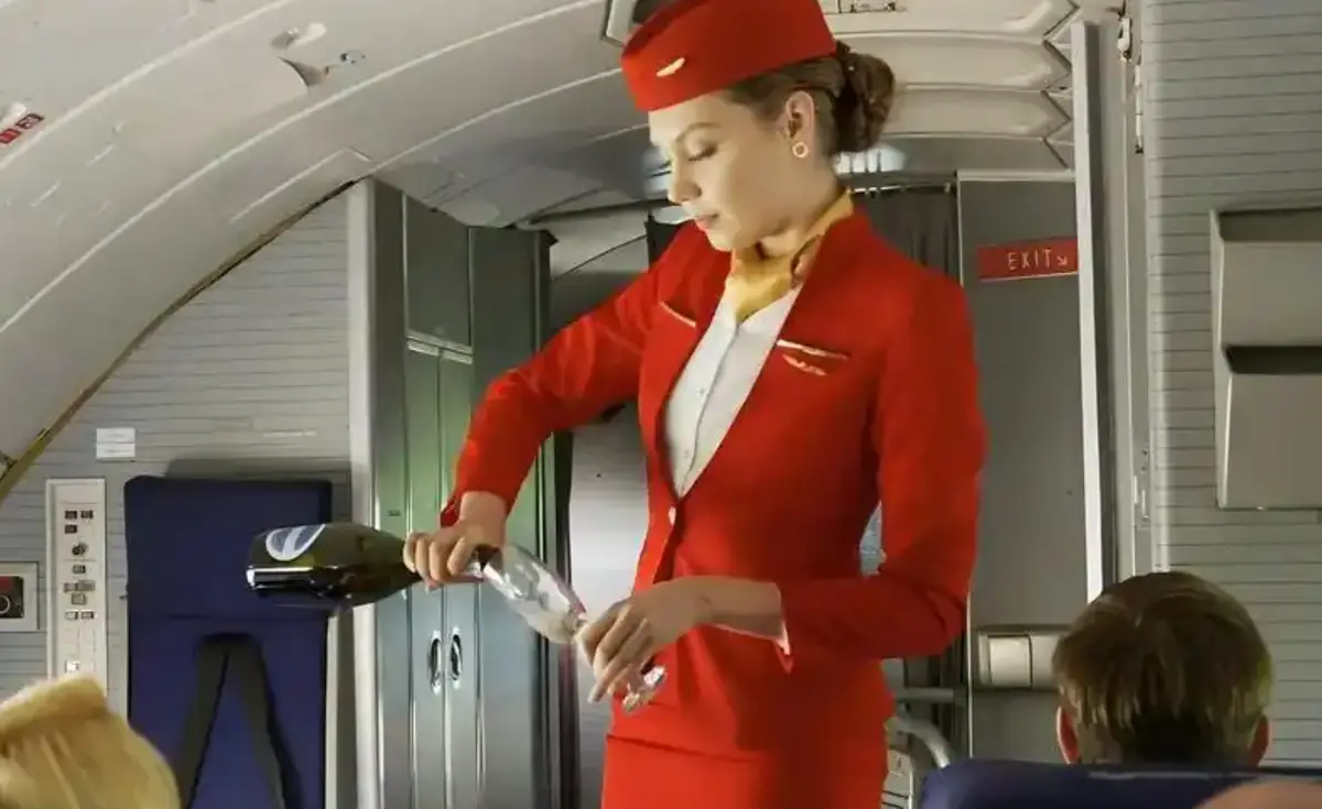 《法国空乘4》资源下载-全集完整版高清在线观看-法国空乘4免费未删减-欧美电影