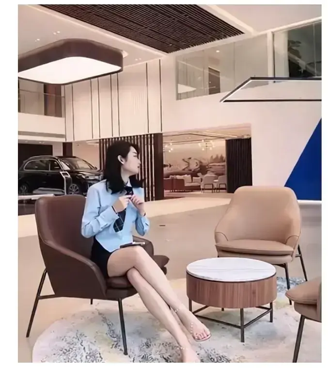 佳木斯新玛特迪桑特女销售事件完整现场视频在线观看-导购后续结果全网震惊-免费播放高清完整版