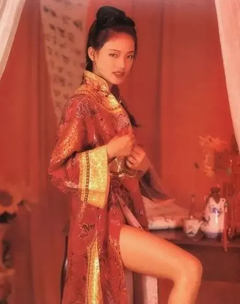 《舒淇舒掰掰》早期经典合集解密-为何大美女叫舒掰掰-《舒淇》阁楼经典照片合集免费分享-网盘资源一键速播无删减