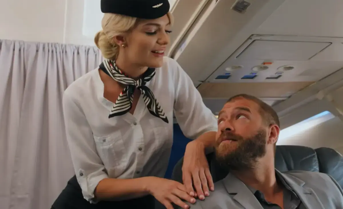 《Jet Setters 飞行者》高清全集在线免费看-欧美剧Kenna James主演飞行者完整版资源分享-深度解析1-4集超清中字