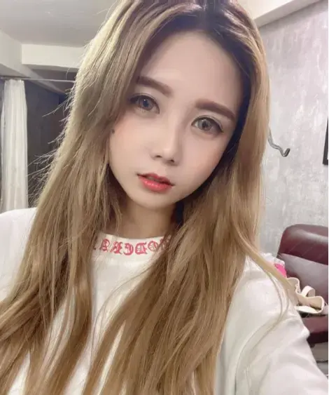孟若羽作品集《修女的治疗日记》与《孟若羽的vlog》-未删减超清画质-手机电脑免费在线看