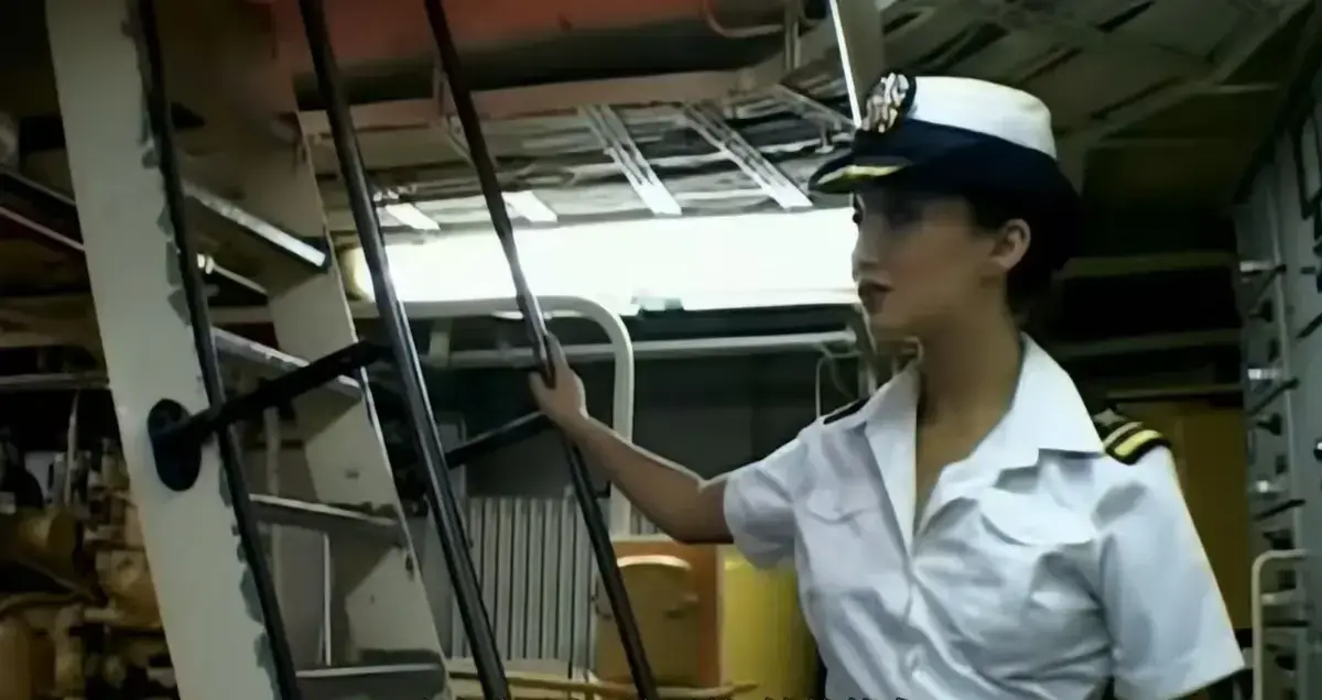 《军舰上的女兵》高清完整版在线观看-《军舰上的女兵》1080P无删减免费播放-全集中文版资源网盘下载
